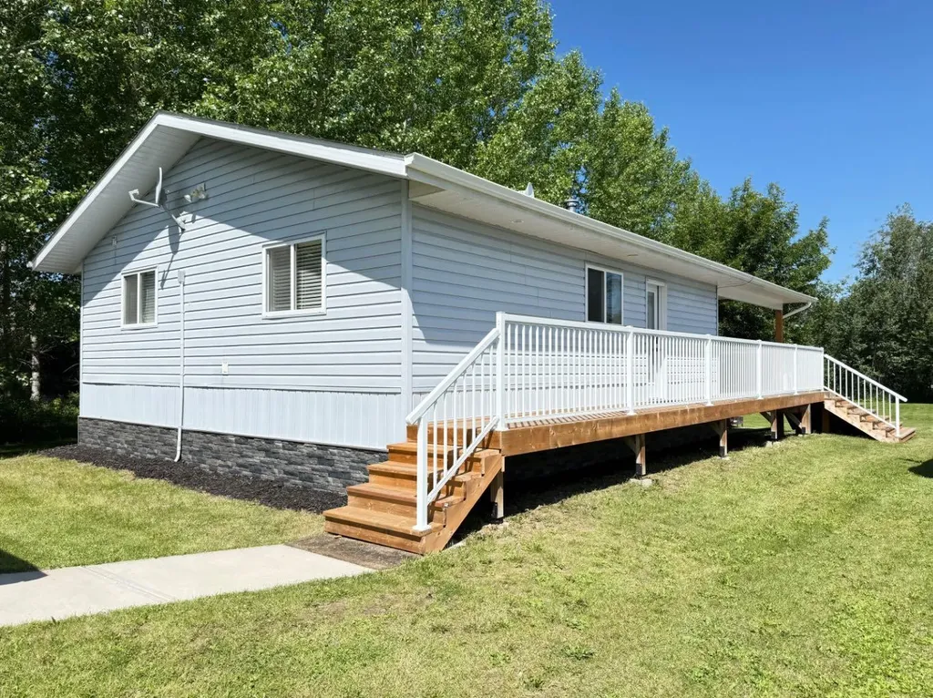 2010 Bayview Drive Lac Des Iles SK S0M 1A0