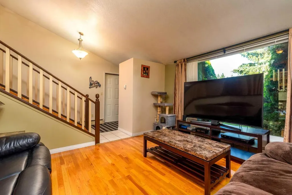 2604 57 A Avenue Lloydminster AB T9V 2M4