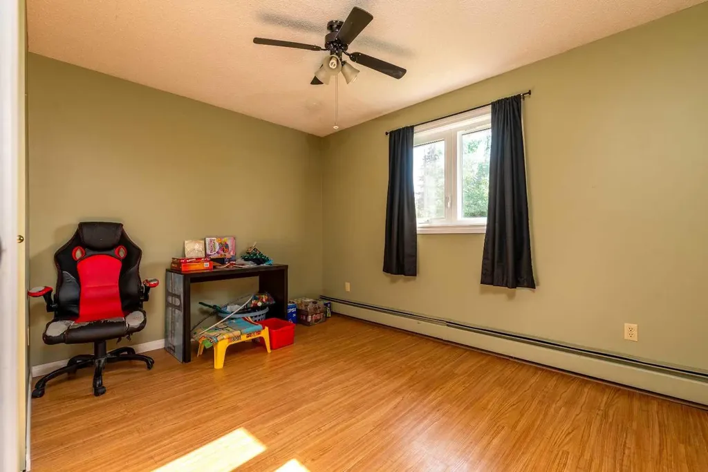 2604 57 A Avenue Lloydminster AB T9V 2M4