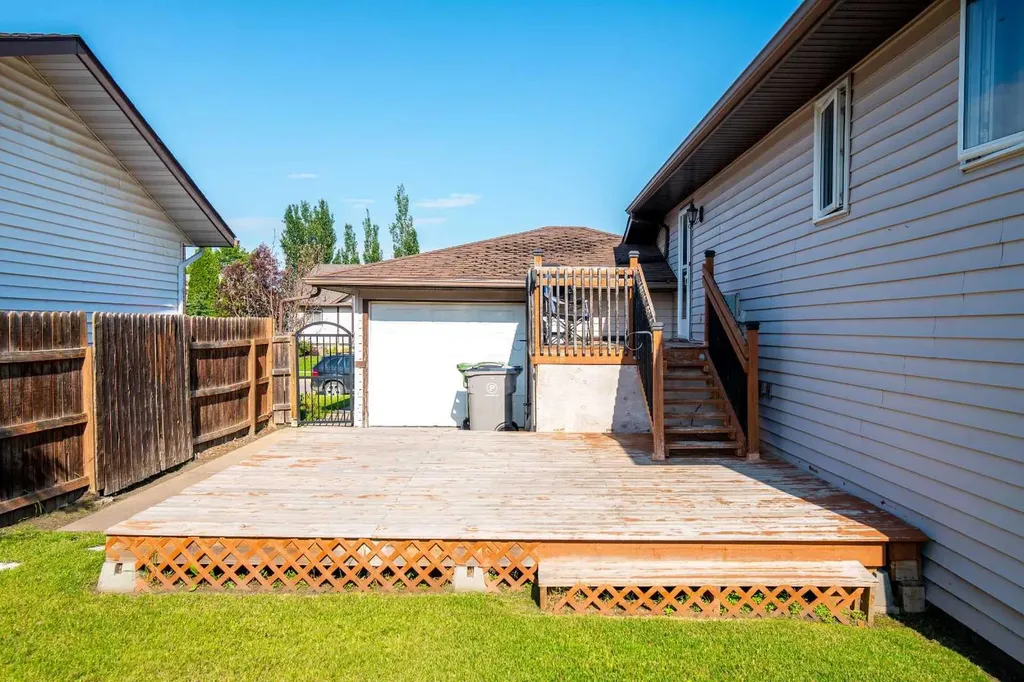 2604 57 A Avenue Lloydminster AB T9V 2M4