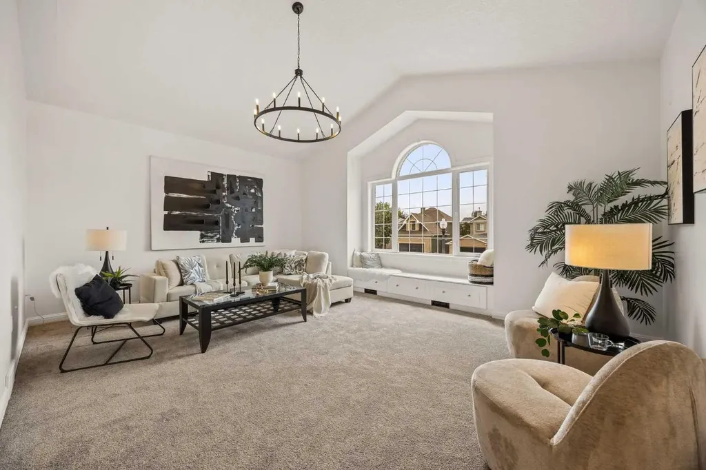 156 Strathridge Place SW Calgary AB T3H 4J1