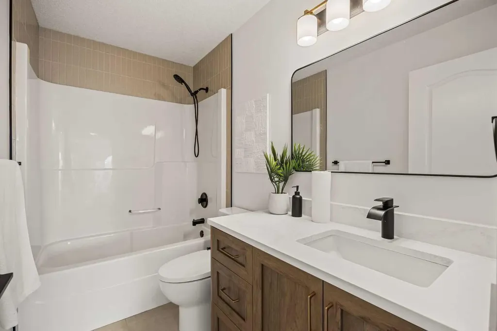 156 Strathridge Place SW Calgary AB T3H 4J1