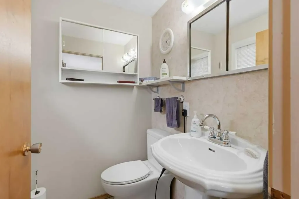 9511 Academy Drive SE Calgary AB T2J 1A6