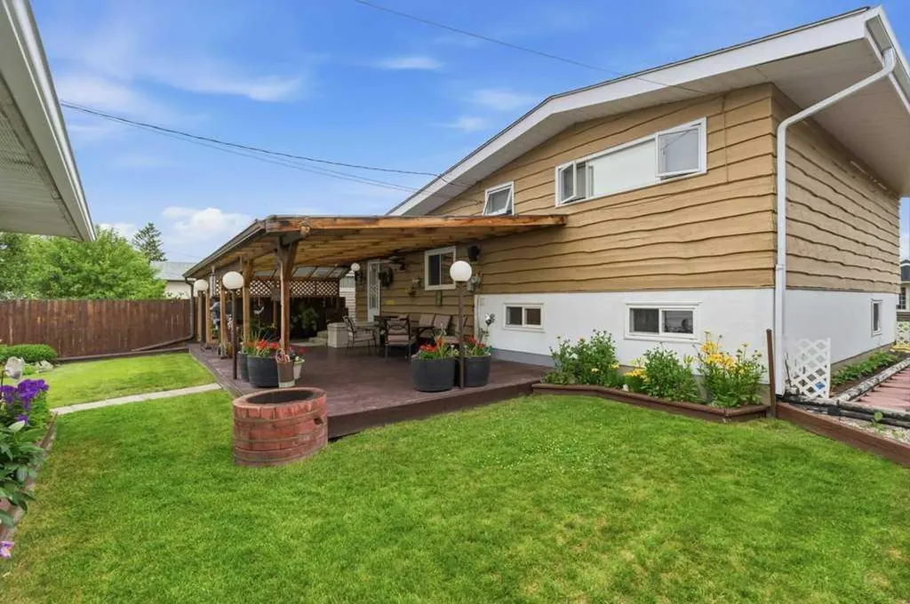 9511 Academy Drive SE Calgary AB T2J 1A6