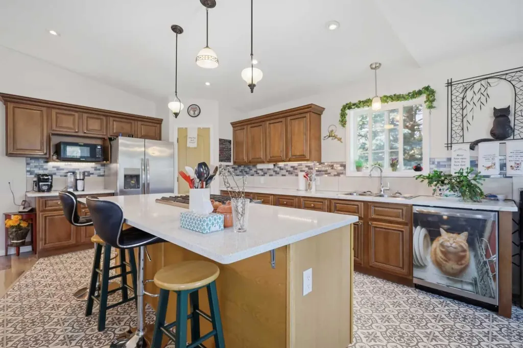 428 6 Avenue Elnora AB T0M 0Y0