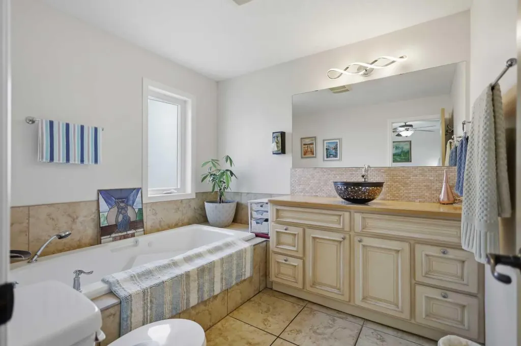 428 6 Avenue Elnora AB T0M 0Y0