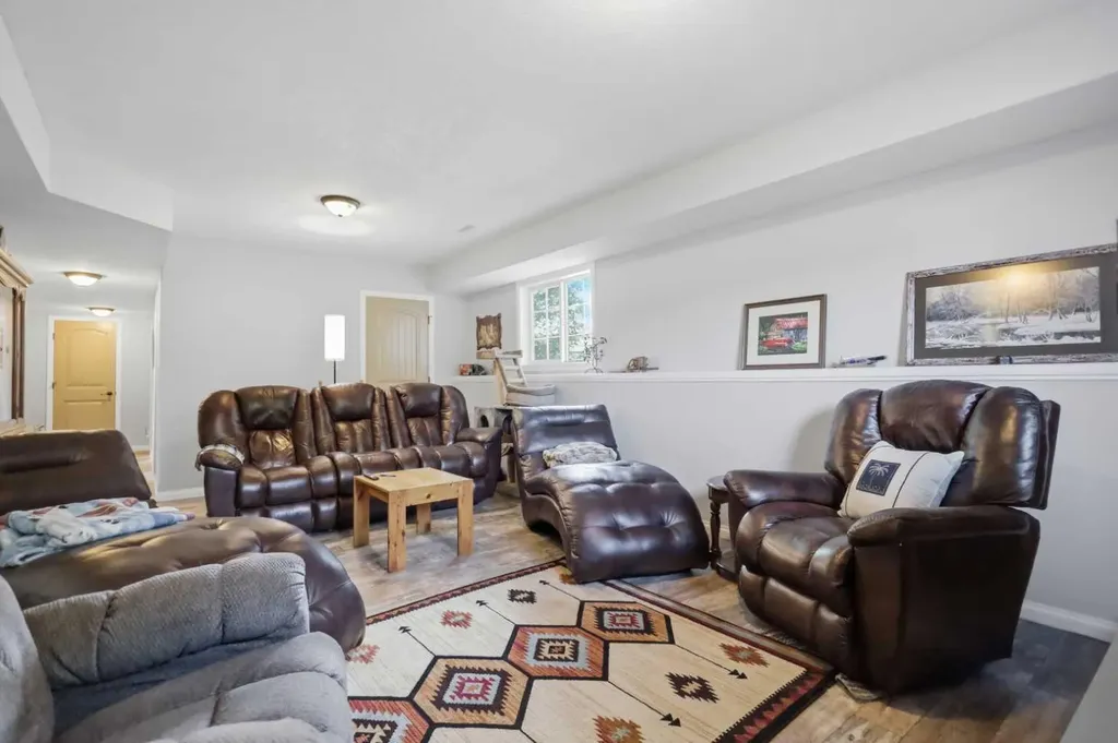 428 6 Avenue Elnora AB T0M 0Y0