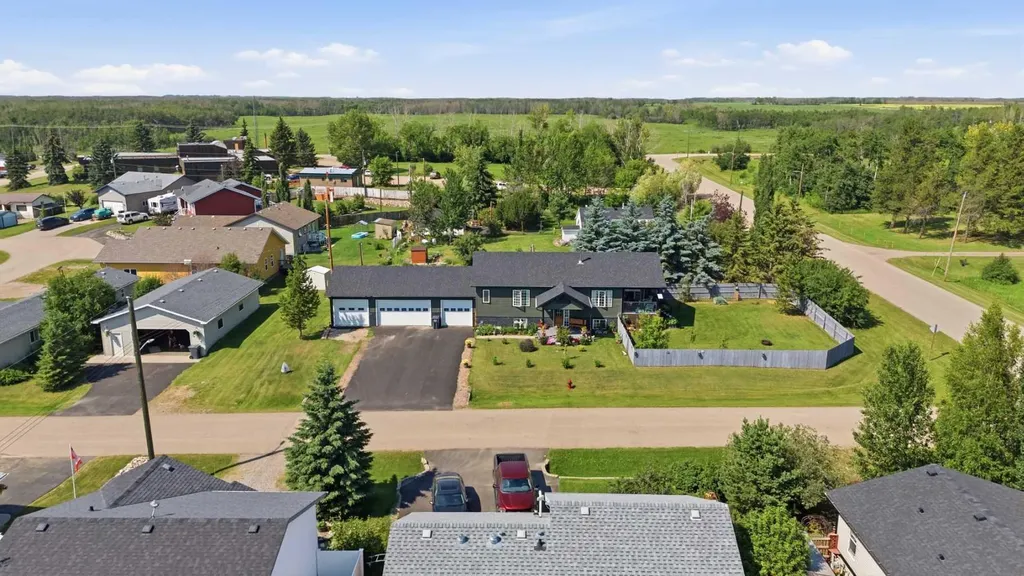 428 6 Avenue Elnora AB T0M 0Y0