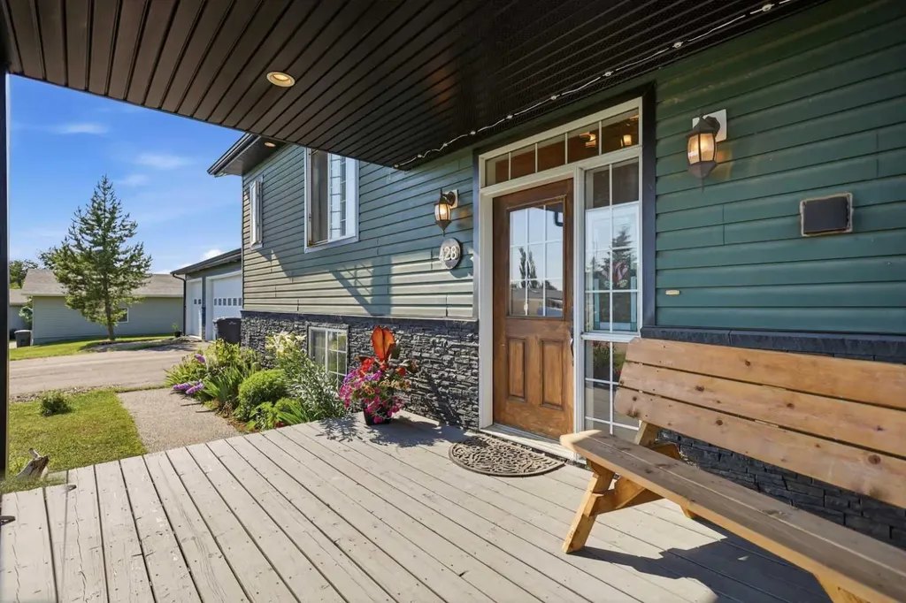 428 6 Avenue Elnora AB T0M 0Y0