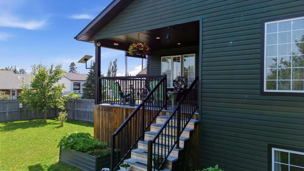 428 6 Avenue Elnora AB T0M 0Y0