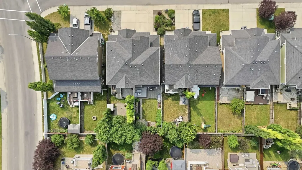 14 River Heights Crescent Cochrane AB T4C 0J3