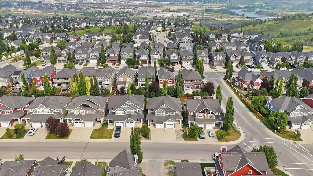 14 River Heights Crescent Cochrane AB T4C 0J3