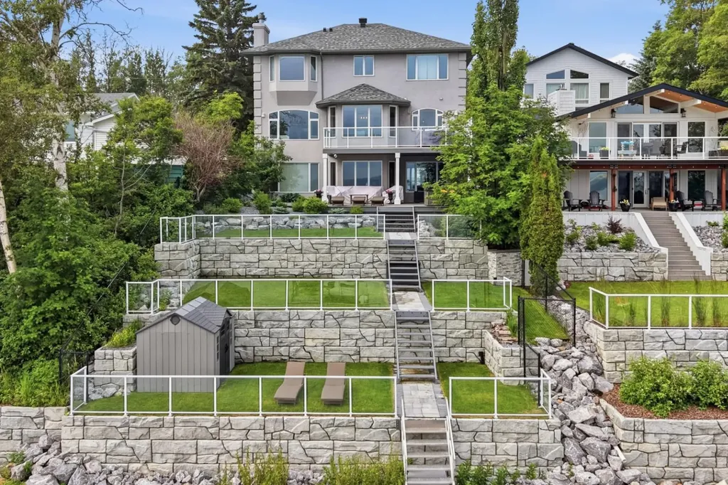 85 Grand Avenue Norglenwold AB T4S 1S5