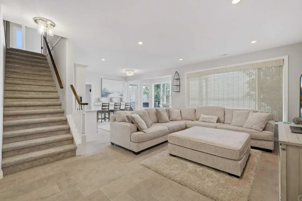 85 Grand Avenue Norglenwold AB T4S 1S5