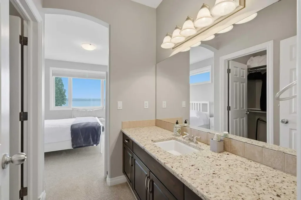 85 Grand Avenue Norglenwold AB T4S 1S5