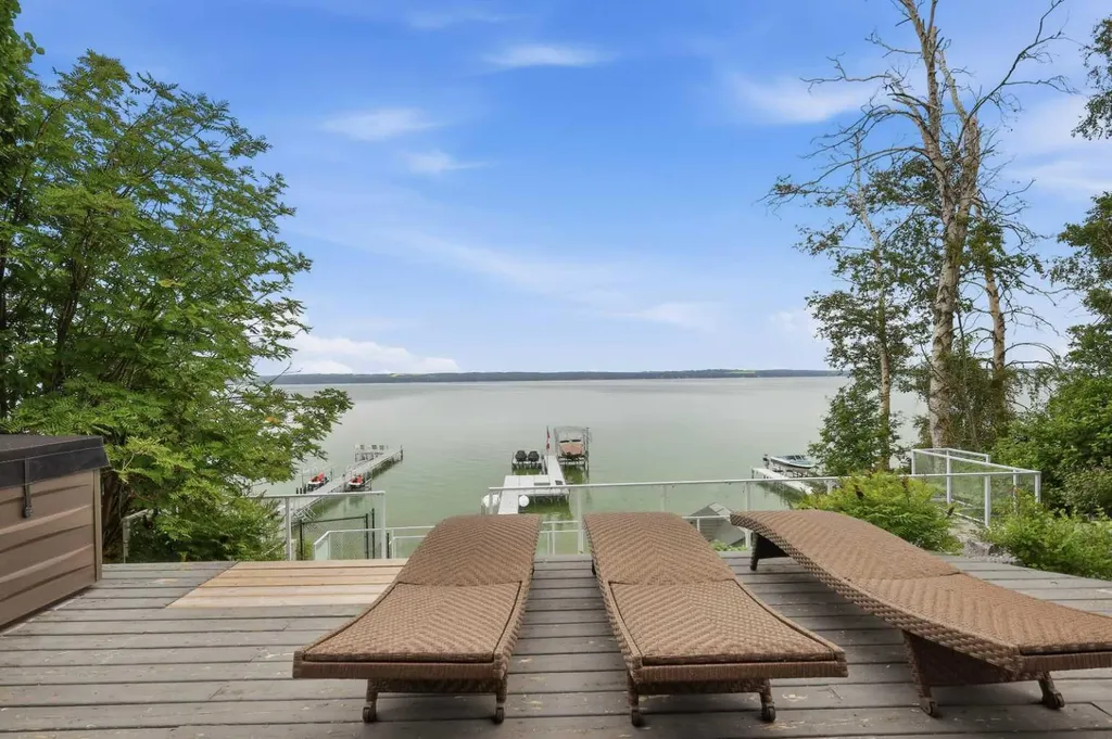 85 Grand Avenue Norglenwold AB T4S 1S5