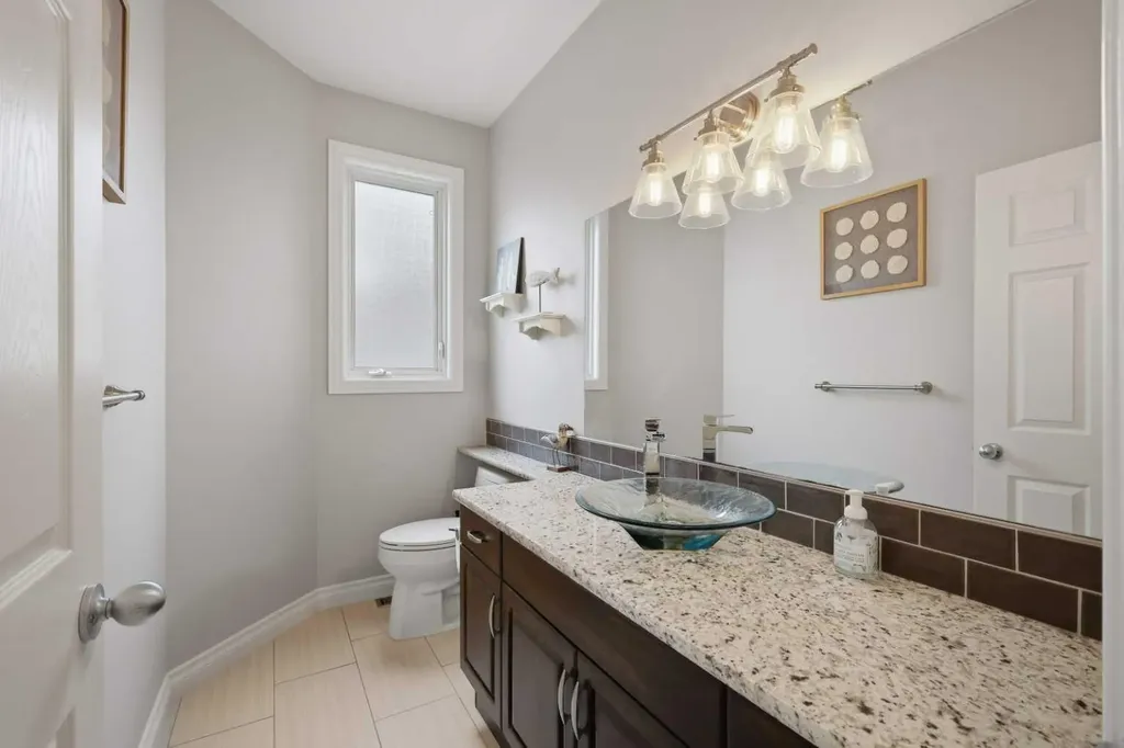 85 Grand Avenue Norglenwold AB T4S 1S5