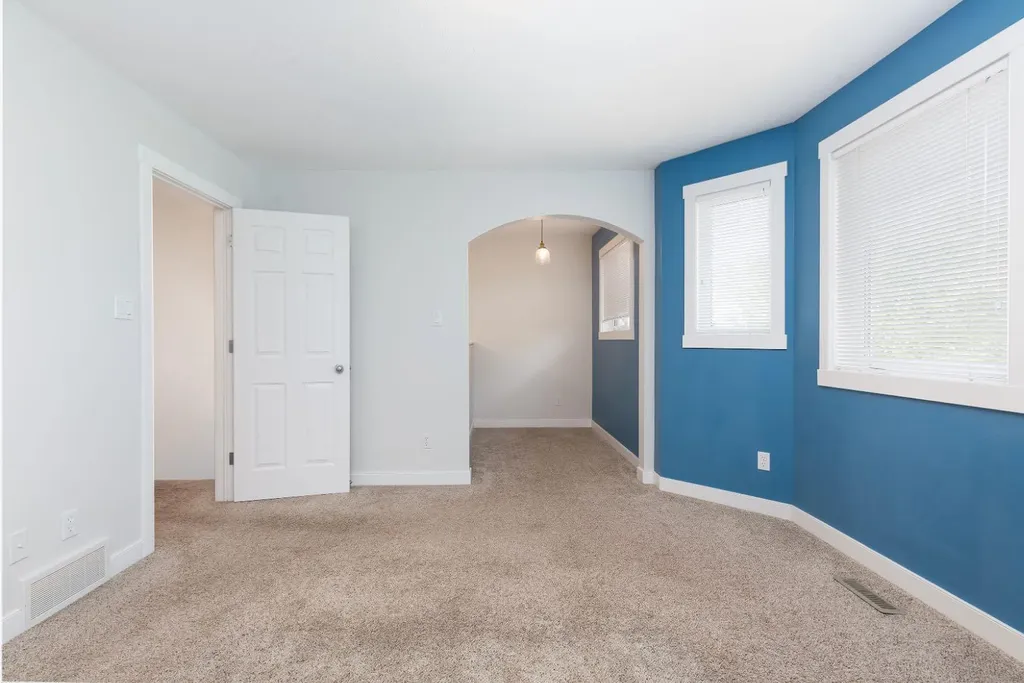 86 Riverstone Boulevard W Lethbridge AB T1K 7X5