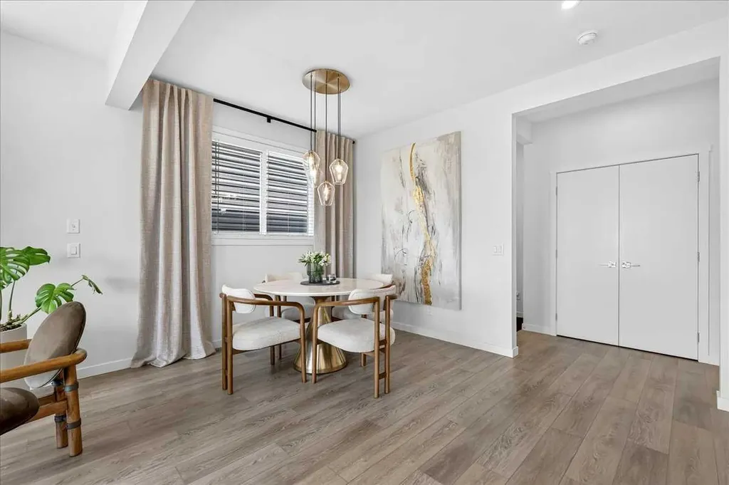 90 Savoy Landing SE Calgary AB T2S 0G6
