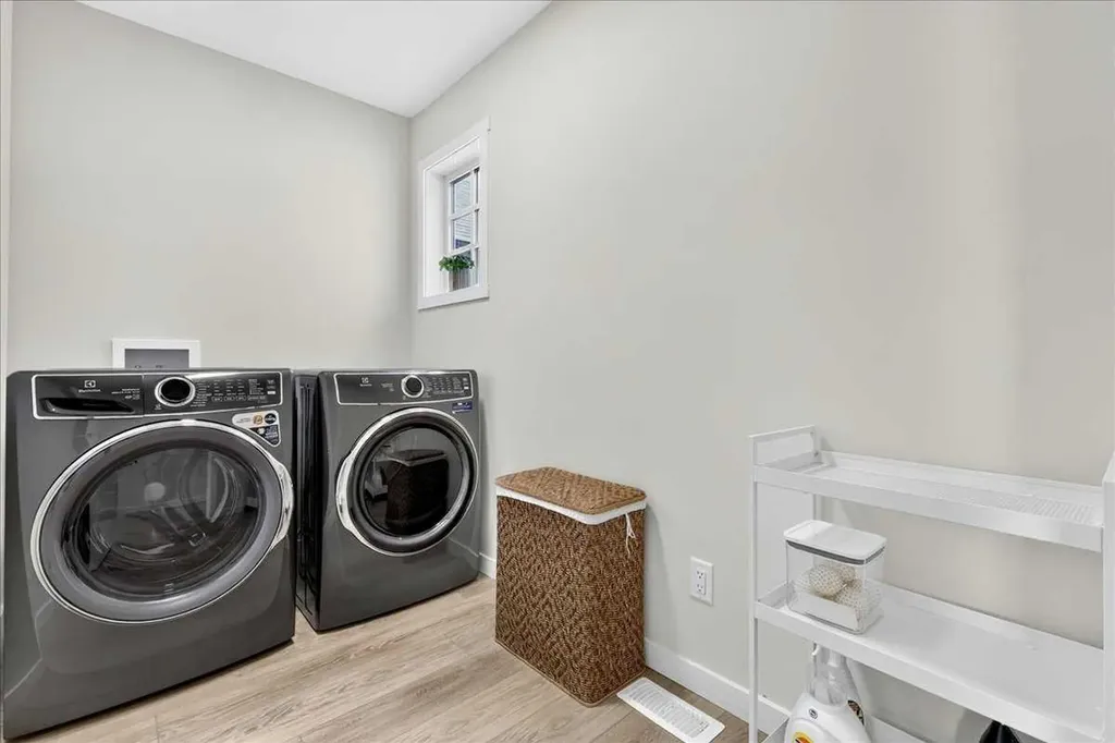 90 Savoy Landing SE Calgary AB T2S 0G6