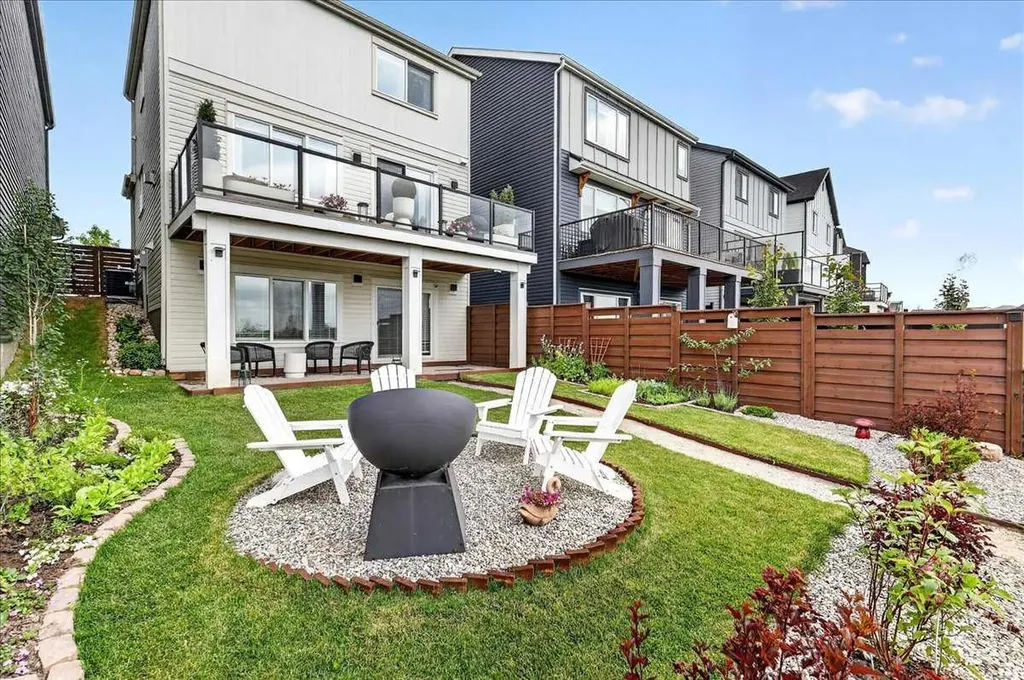 90 Savoy Landing SE Calgary AB T2S 0G6