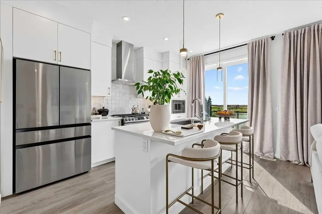 90 Savoy Landing SE Calgary AB T2S 0G6