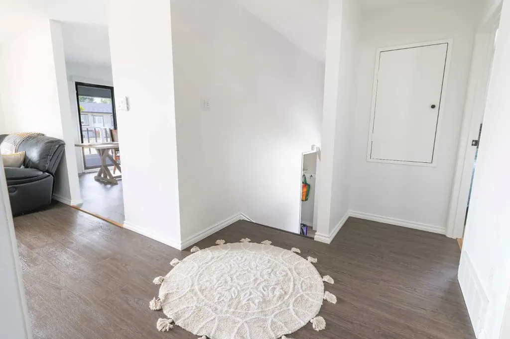 5116 51 Avenue Caroline AB T0M 0M0