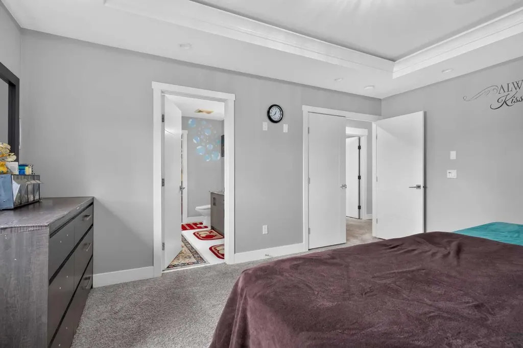 120 Castlegrove Road NE Calgary AB T3J 1T5
