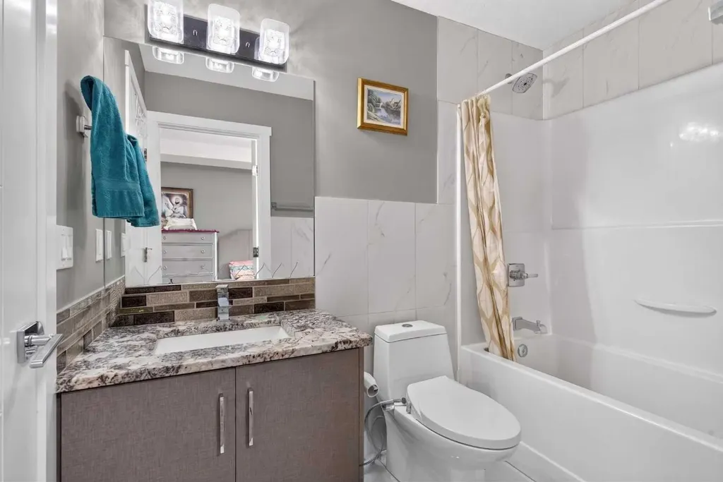 120 Castlegrove Road NE Calgary AB T3J 1T5
