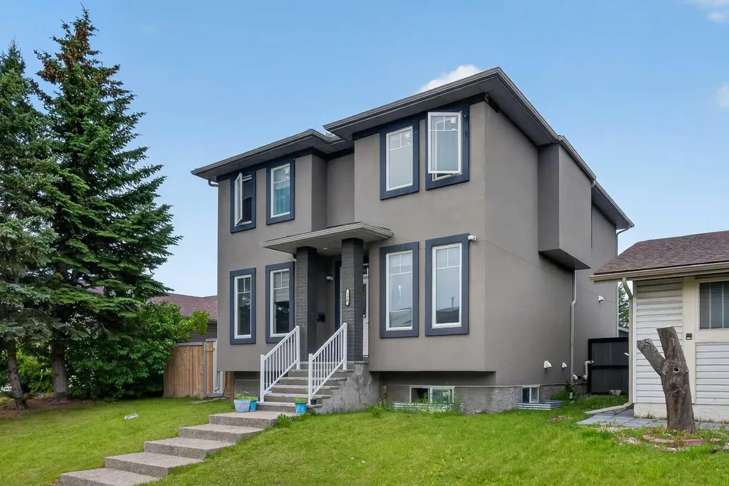 120 Castlegrove Road NE Calgary AB T3J 1T5