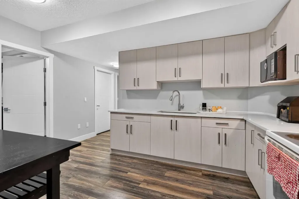 120 Castlegrove Road NE Calgary AB T3J 1T5