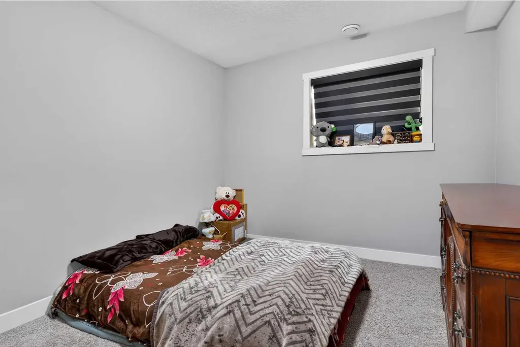120 Castlegrove Road NE Calgary AB T3J 1T5