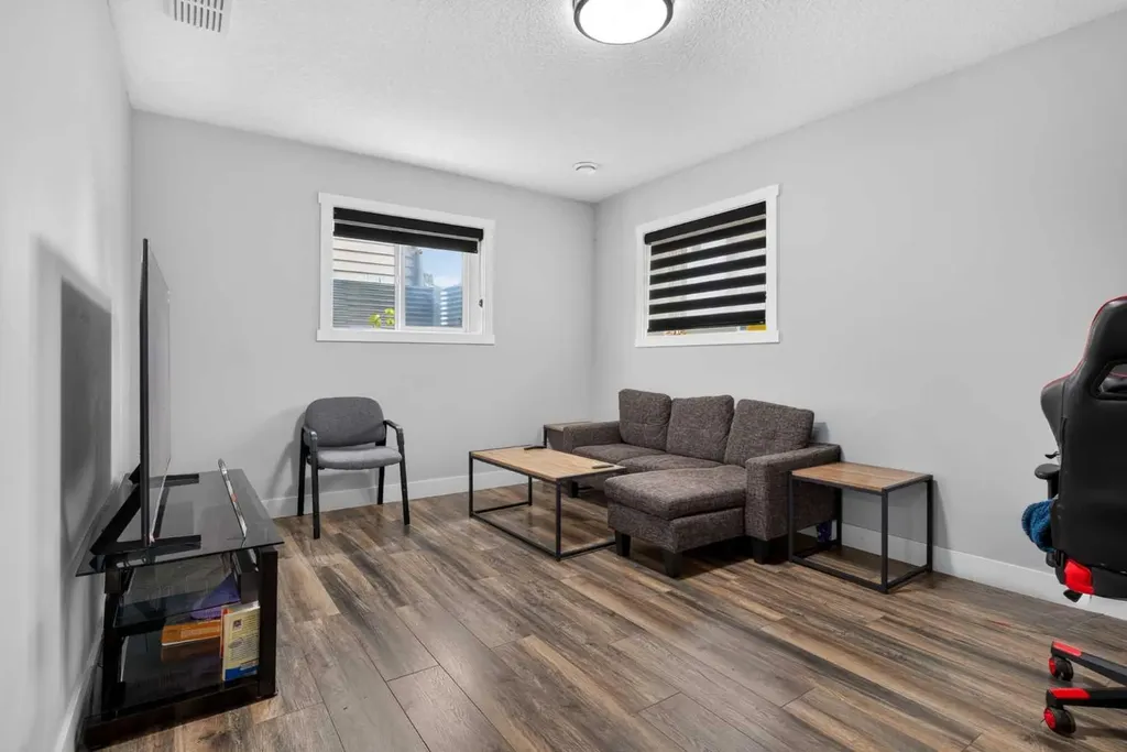 120 Castlegrove Road NE Calgary AB T3J 1T5