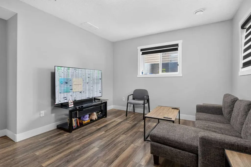 120 Castlegrove Road NE Calgary AB T3J 1T5