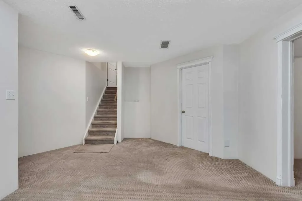 96 Valley Brook Circle NW Calgary AB T3B 5S2