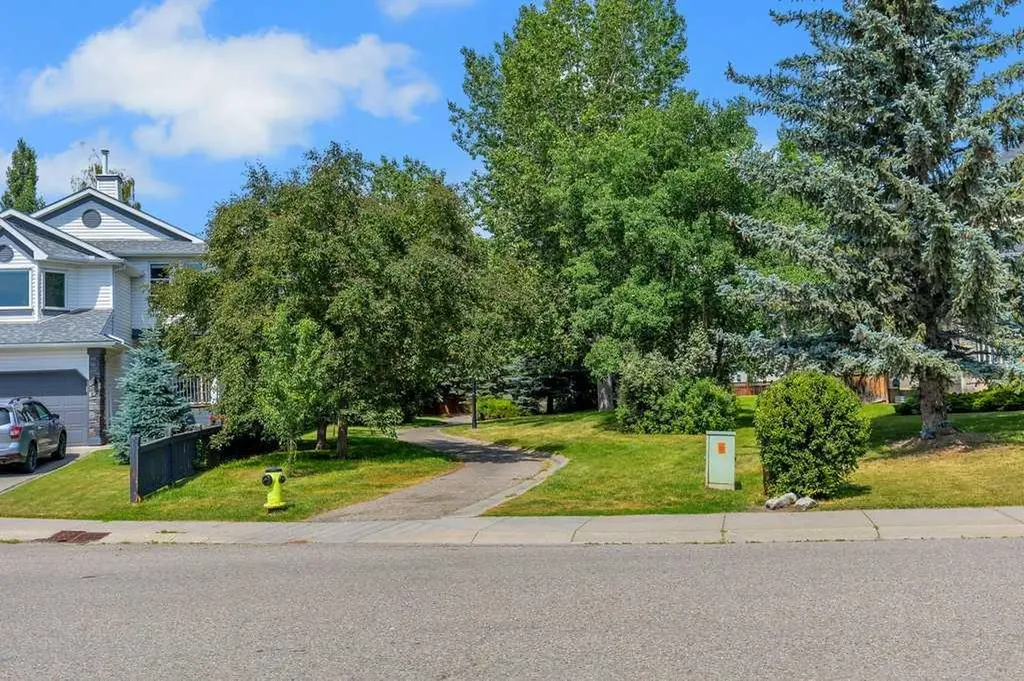 96 Valley Brook Circle NW Calgary AB T3B 5S2