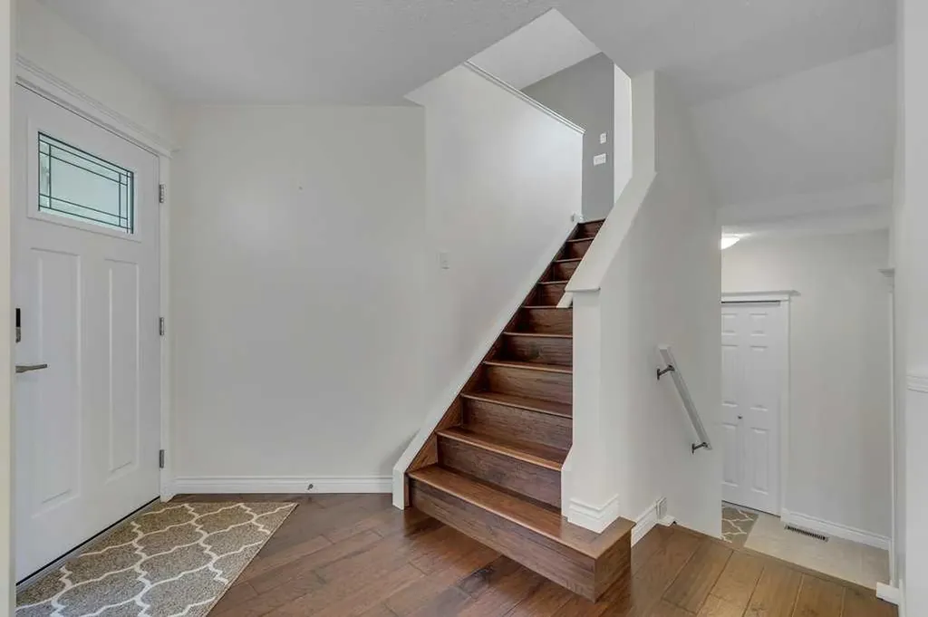 96 Valley Brook Circle NW Calgary AB T3B 5S2