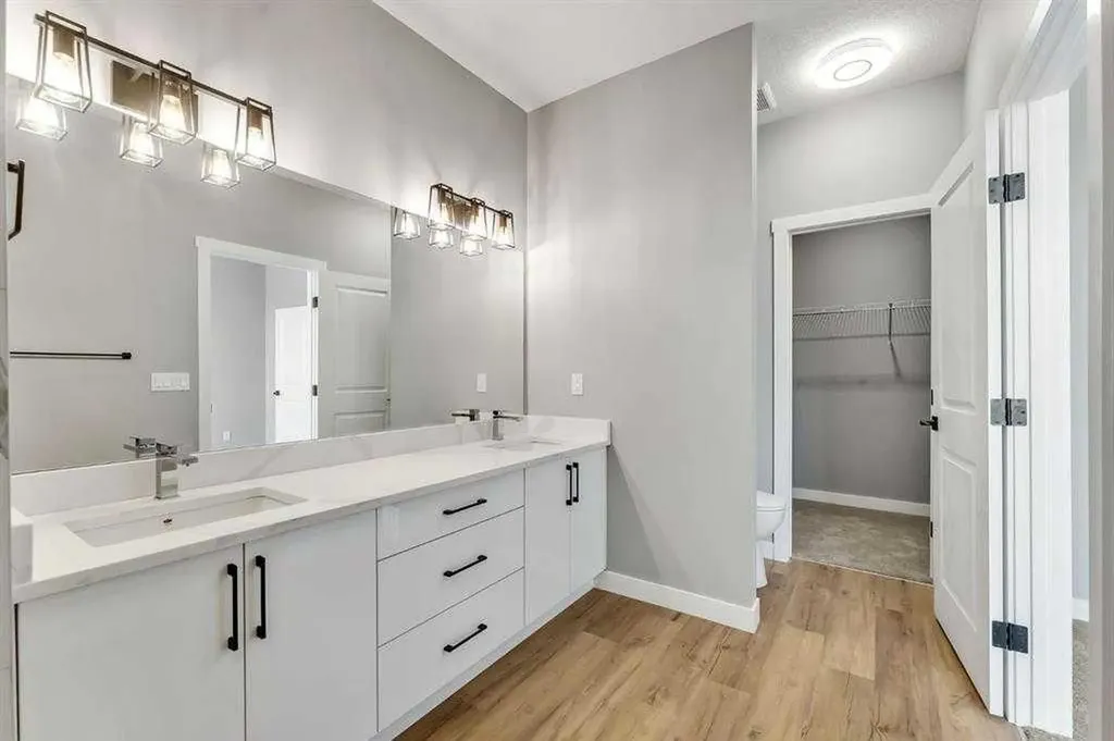 28A Green Meadow Crescent Strathmore AB T1P1H4