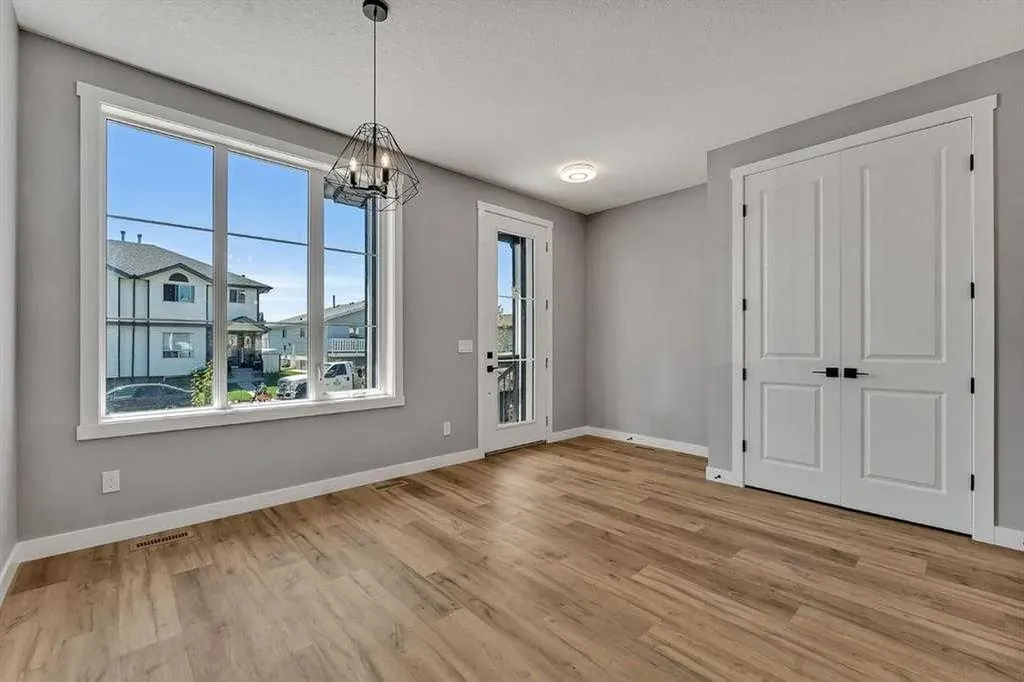 28A Green Meadow Crescent Strathmore AB T1P1H4
