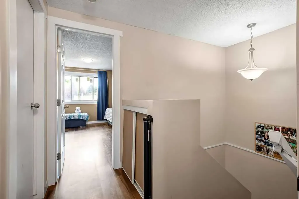 20 Falbury Crescent NE Calgary AB T3J 1L7
