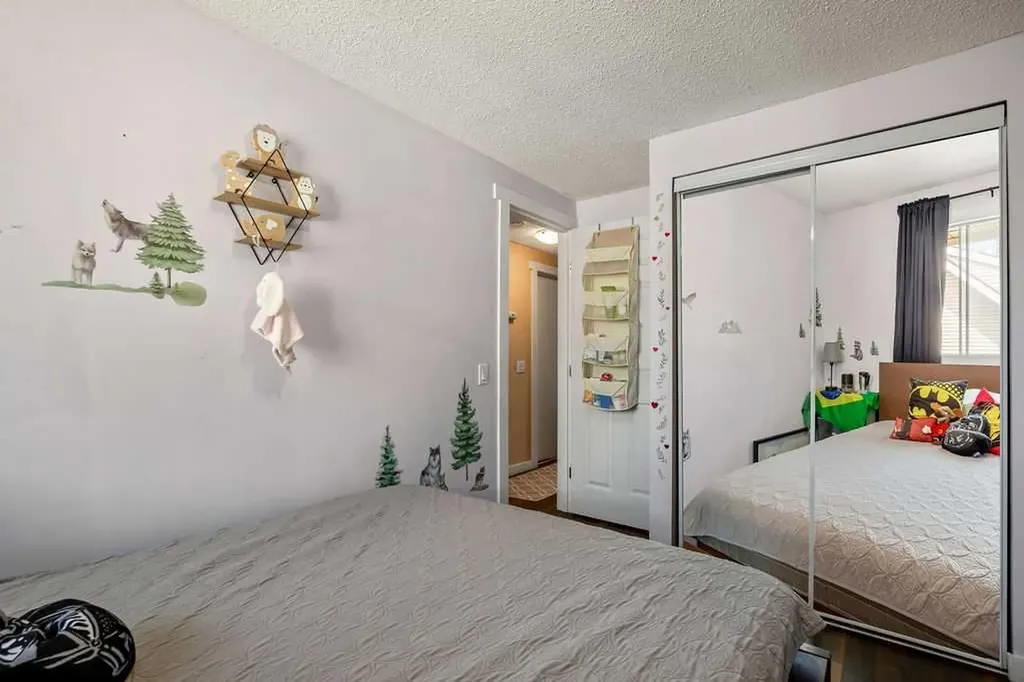 20 Falbury Crescent NE Calgary AB T3J 1L7