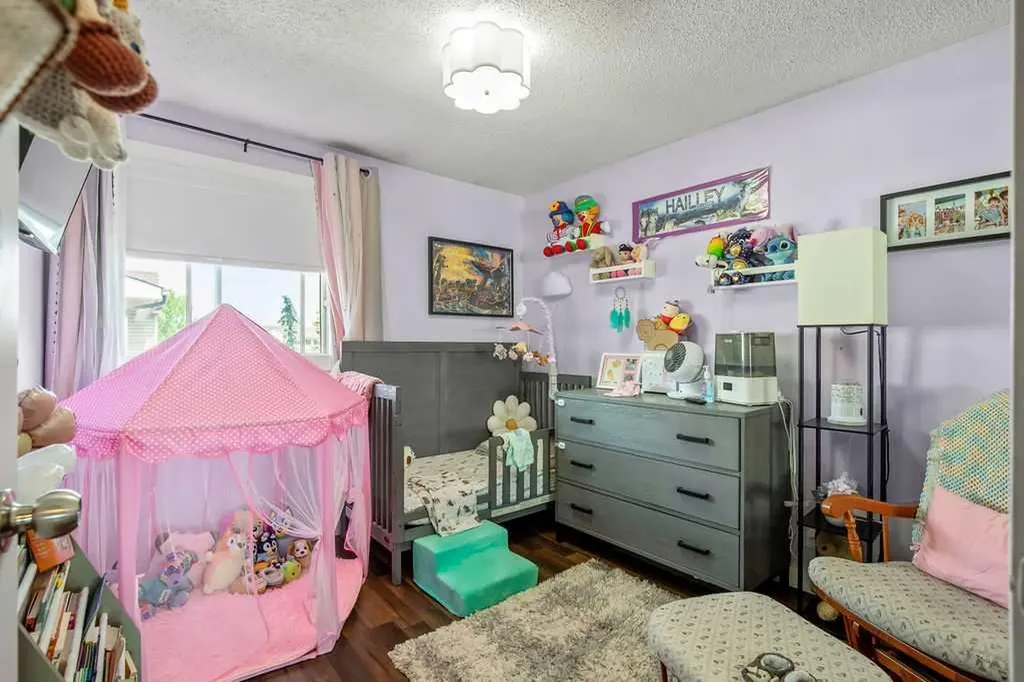 20 Falbury Crescent NE Calgary AB T3J 1L7