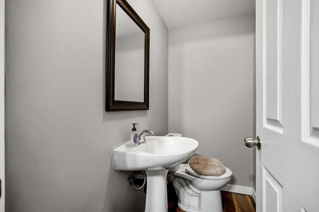 20 Falbury Crescent NE Calgary AB T3J 1L7