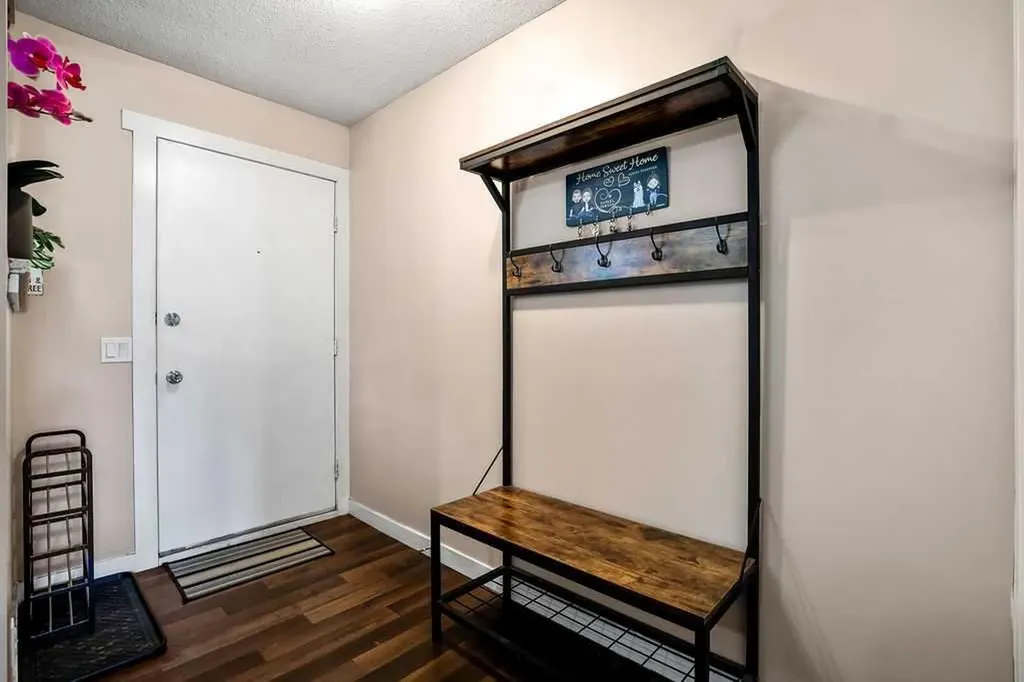20 Falbury Crescent NE Calgary AB T3J 1L7