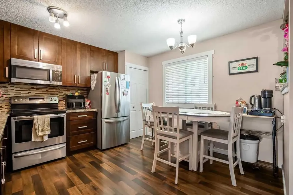 20 Falbury Crescent NE Calgary AB T3J 1L7
