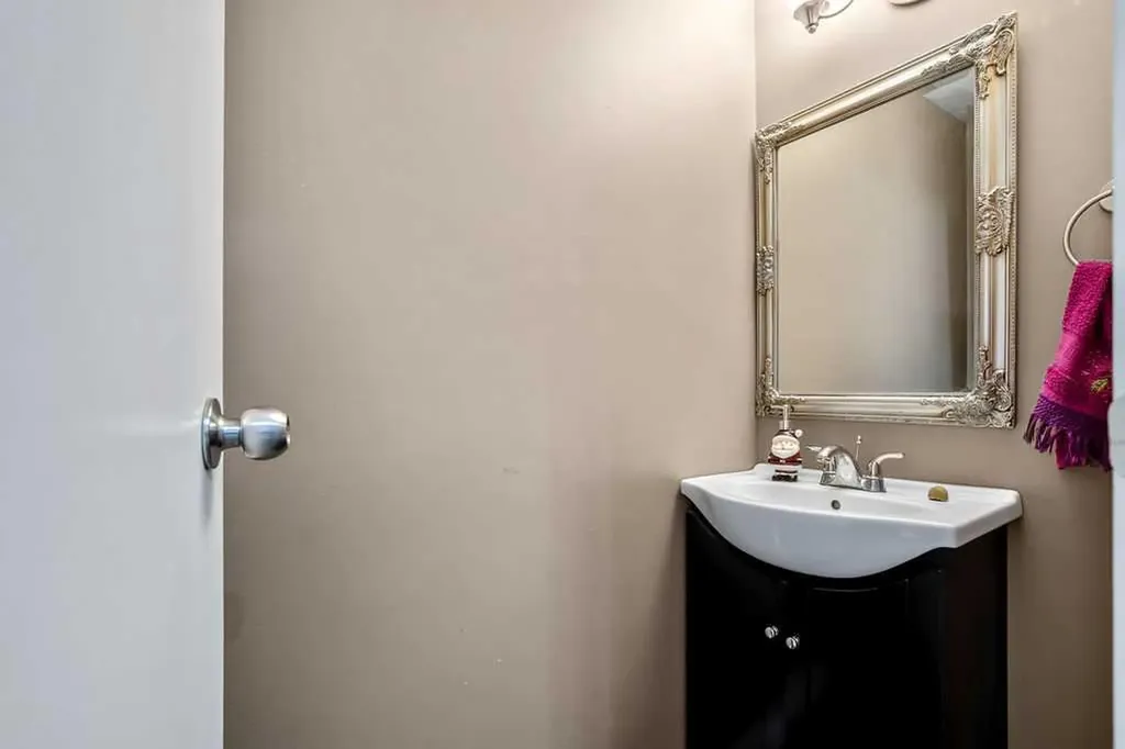20 Falbury Crescent NE Calgary AB T3J 1L7