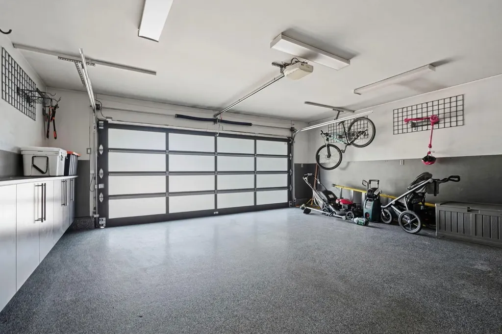 1021 Bel-aire Drive SW Calgary AB T2V 2C1