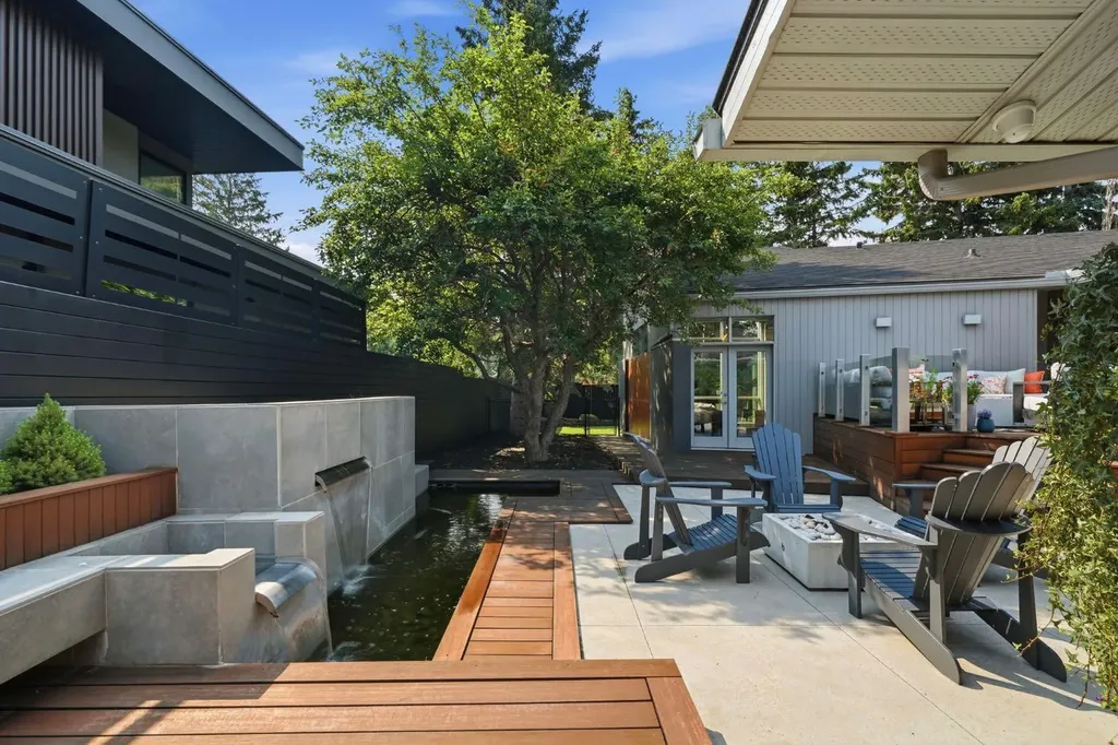 1021 Bel-aire Drive SW Calgary AB T2V 2C1