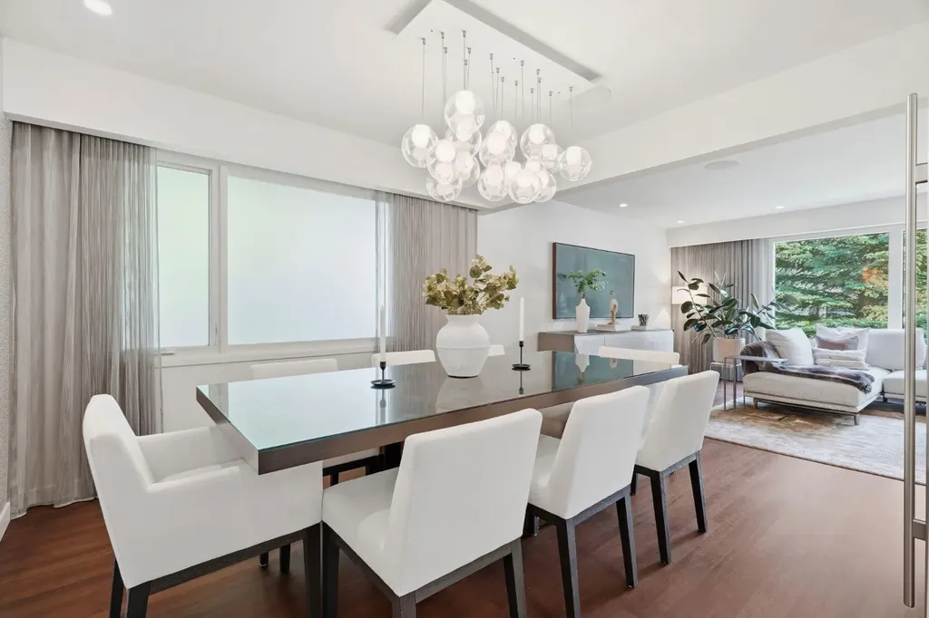1021 Bel-aire Drive SW Calgary AB T2V 2C1