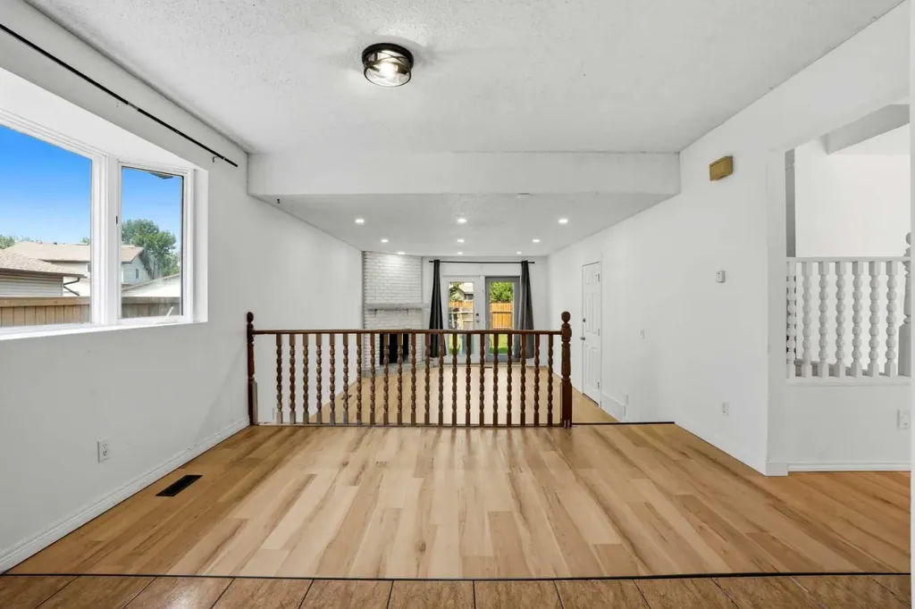 172 Templemont Drive NE Calgary AB T1Y 4Z9